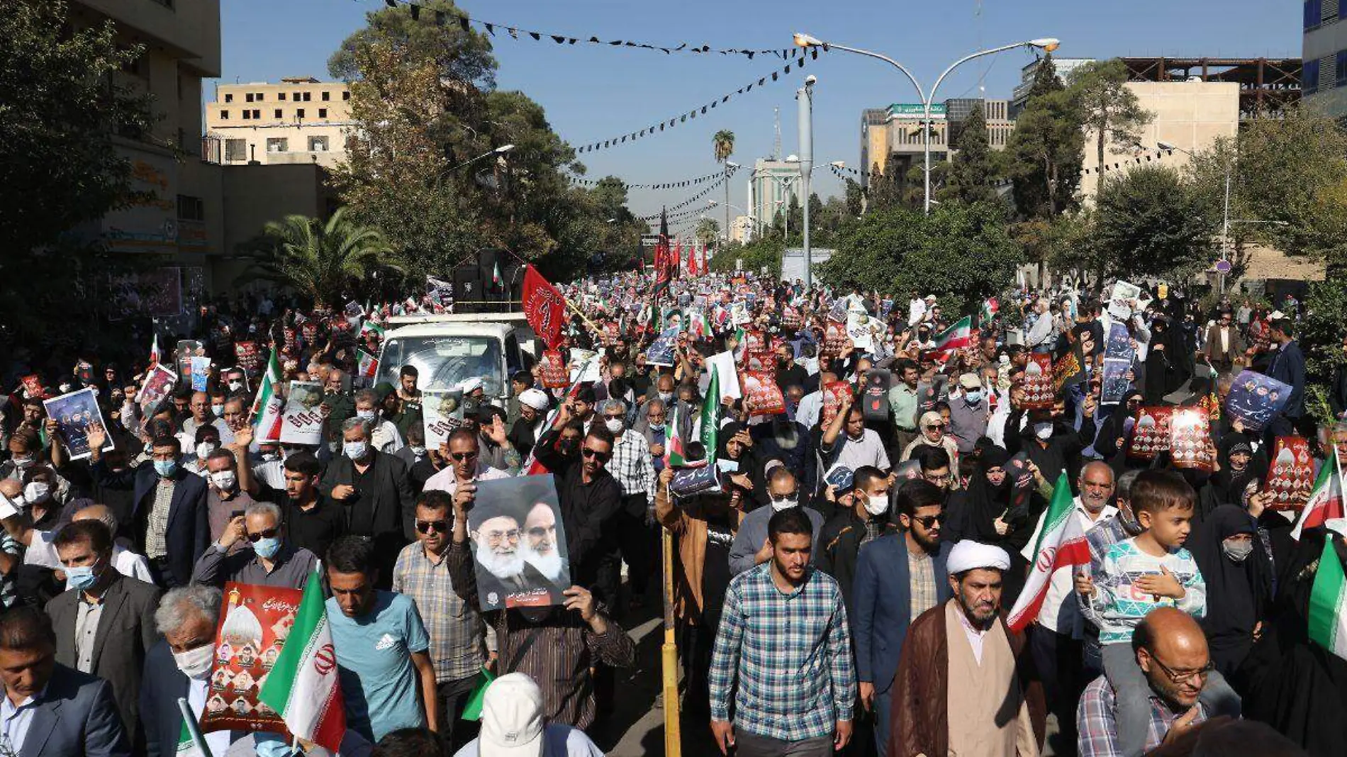 Irán celebrará juicios públicos de hasta mil personas por participar en protestas